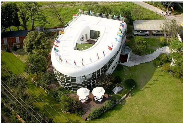 一大波奇形怪状的房子,保证你见都没见过