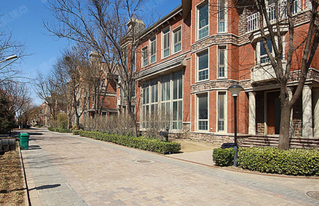 全城带您看好房东边户精装修保养好大花园业主诚意售