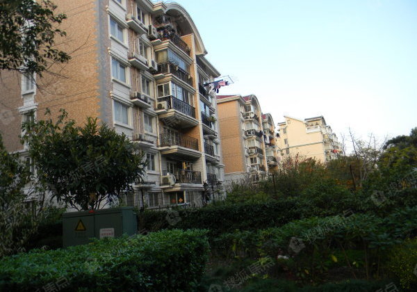 德馨公寓新出电梯复式三房世博核心板块使用面积大一梯两户